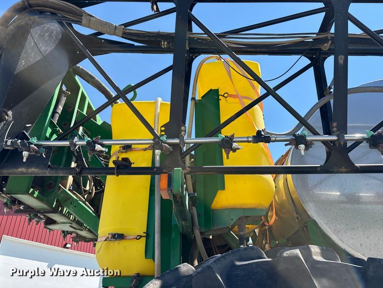 image for item FG0586 2012 John Deere 4940 sprayer