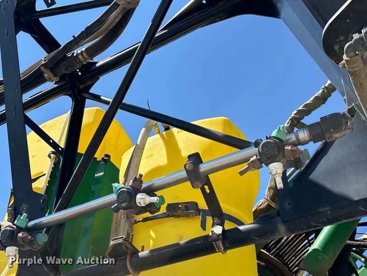image for item FG0586 2012 John Deere 4940 sprayer