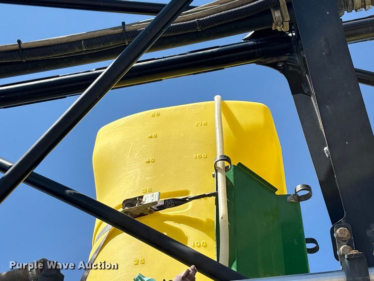 image for item FG0586 2012 John Deere 4940 sprayer