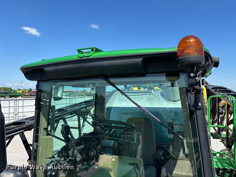 image for item FG0586 2012 John Deere 4940 sprayer