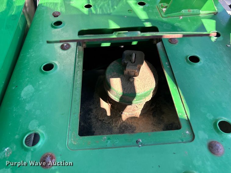 image for item FG0586 2012 John Deere 4940 sprayer
