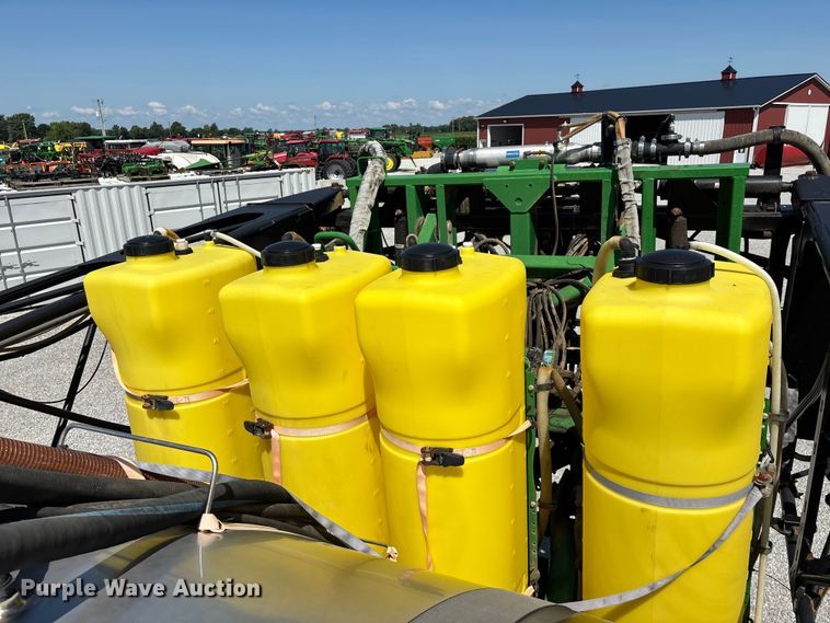 image for item FG0586 2012 John Deere 4940 sprayer