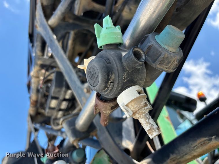image for item FG0586 2012 John Deere 4940 sprayer