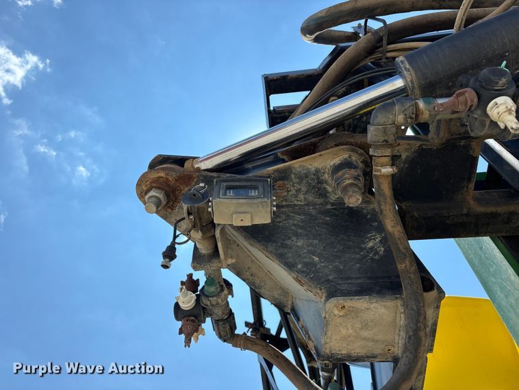 image for item FG0586 2012 John Deere 4940 sprayer
