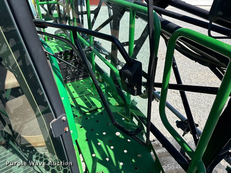 image for item FG0586 2012 John Deere 4940 sprayer