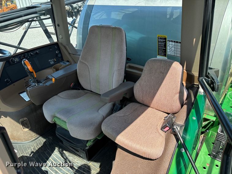 image for item FG0586 2012 John Deere 4940 sprayer