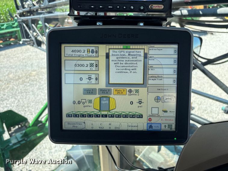 image for item FG0586 2012 John Deere 4940 sprayer