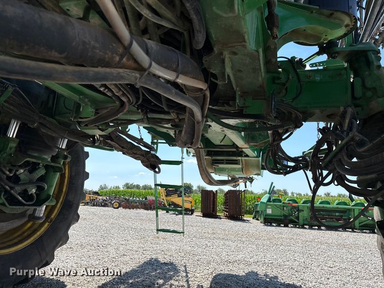 image for item FG0586 2012 John Deere 4940 sprayer