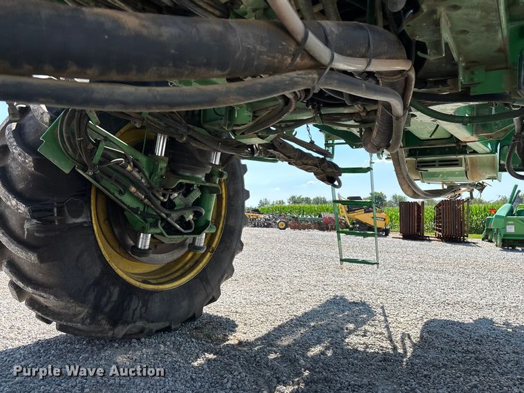 image for item FG0586 2012 John Deere 4940 sprayer