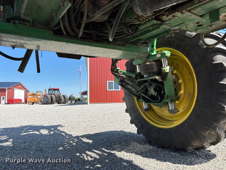 image for item FG0586 2012 John Deere 4940 sprayer