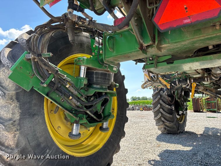 image for item FG0586 2012 John Deere 4940 sprayer