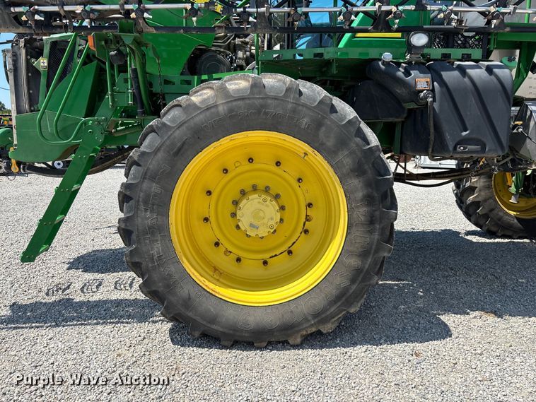 image for item FG0586 2012 John Deere 4940 sprayer