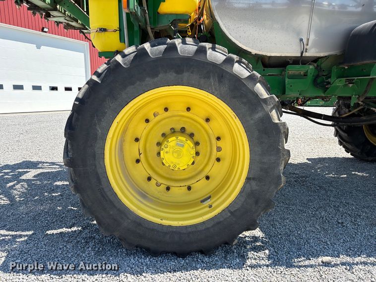 image for item FG0586 2012 John Deere 4940 sprayer