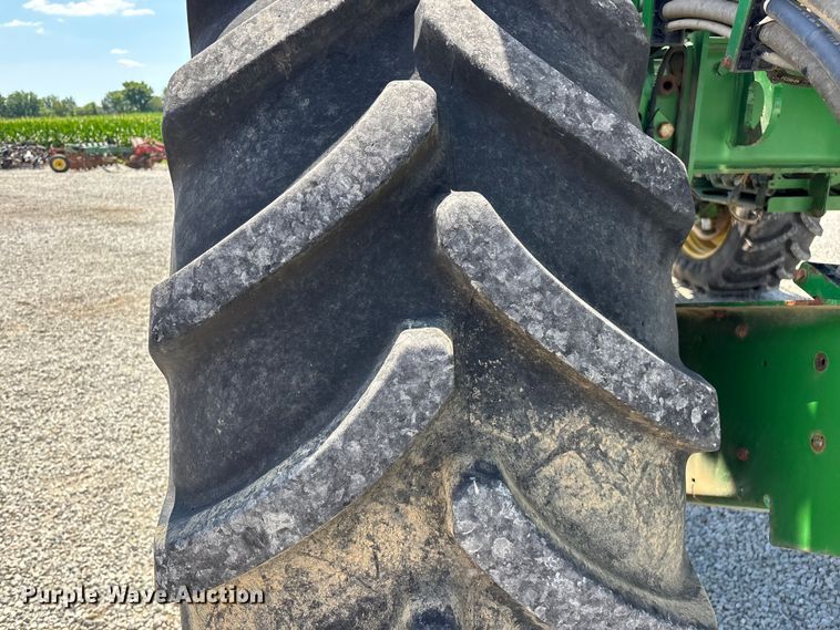 image for item FG0586 2012 John Deere 4940 sprayer