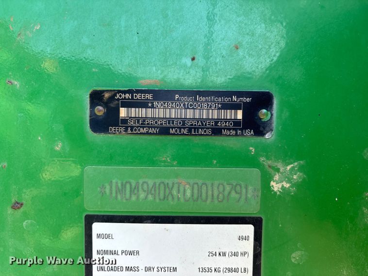 image for item FG0586 2012 John Deere 4940 sprayer