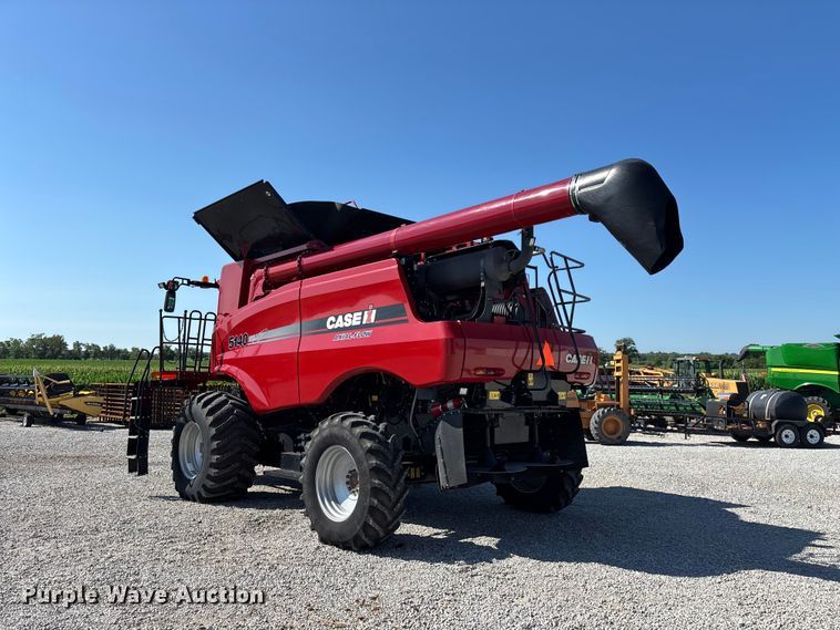 image for item FG0588 2014 Case IH 5140 Axial-Flow AFS combine