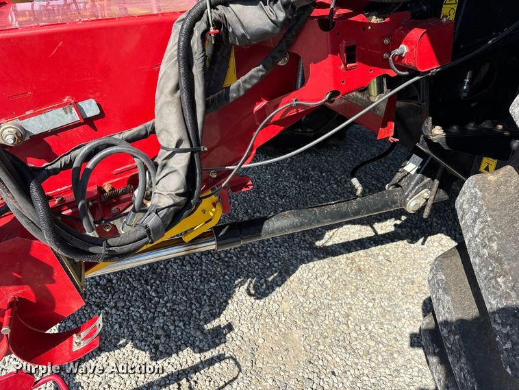 image for item FG0588 2014 Case IH 5140 Axial-Flow AFS combine