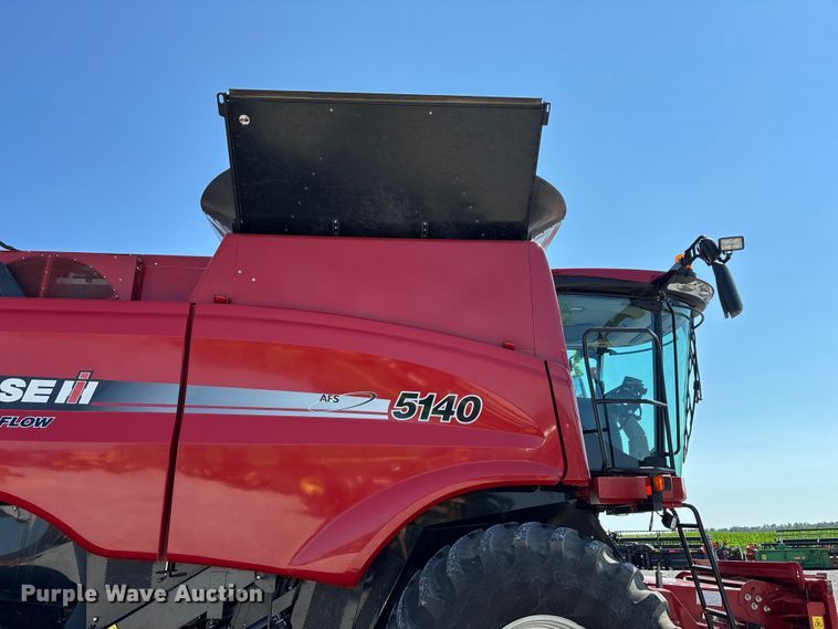image for item FG0588 2014 Case IH 5140 Axial-Flow AFS combine
