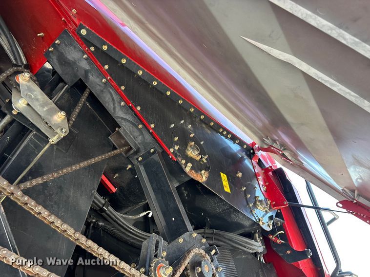 image for item FG0588 2014 Case IH 5140 Axial-Flow AFS combine