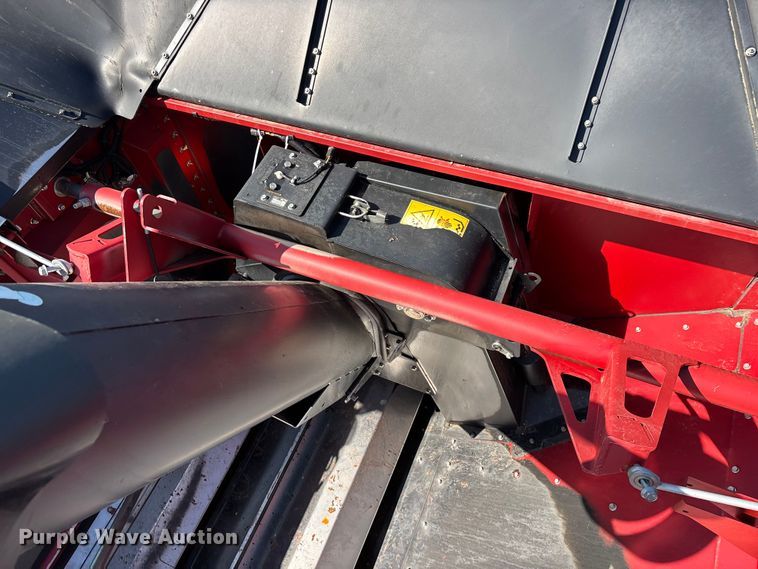 image for item FG0588 2014 Case IH 5140 Axial-Flow AFS combine