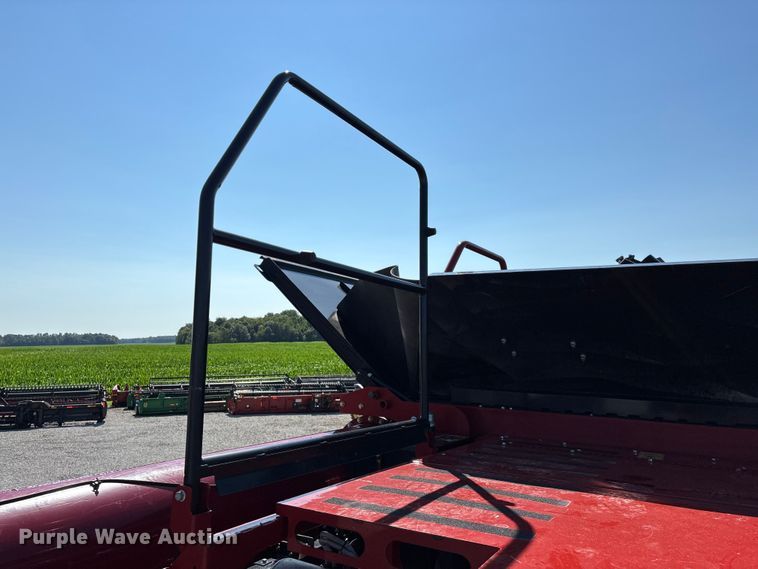 image for item FG0588 2014 Case IH 5140 Axial-Flow AFS combine