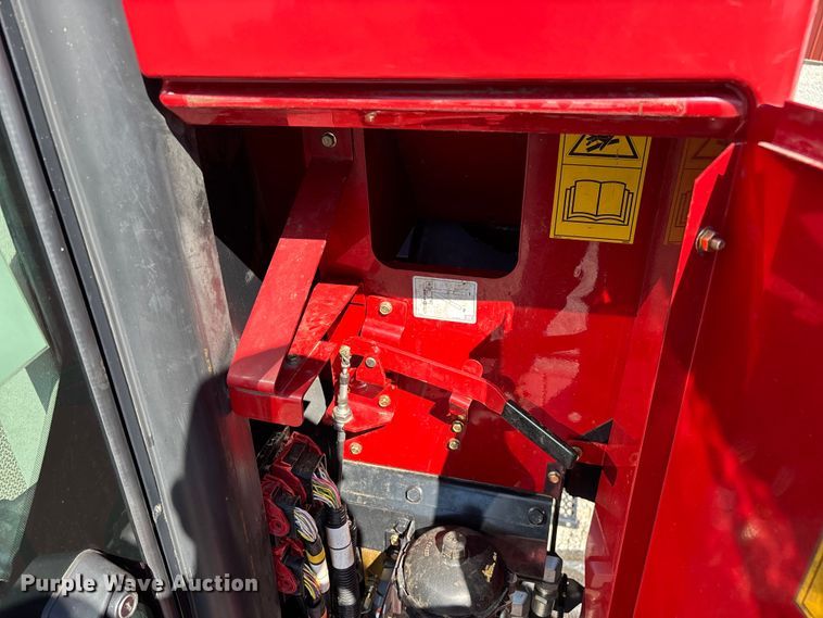 image for item FG0588 2014 Case IH 5140 Axial-Flow AFS combine