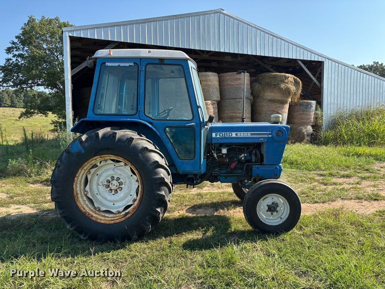 image for item FG0594 1976 Ford 6600 tractor