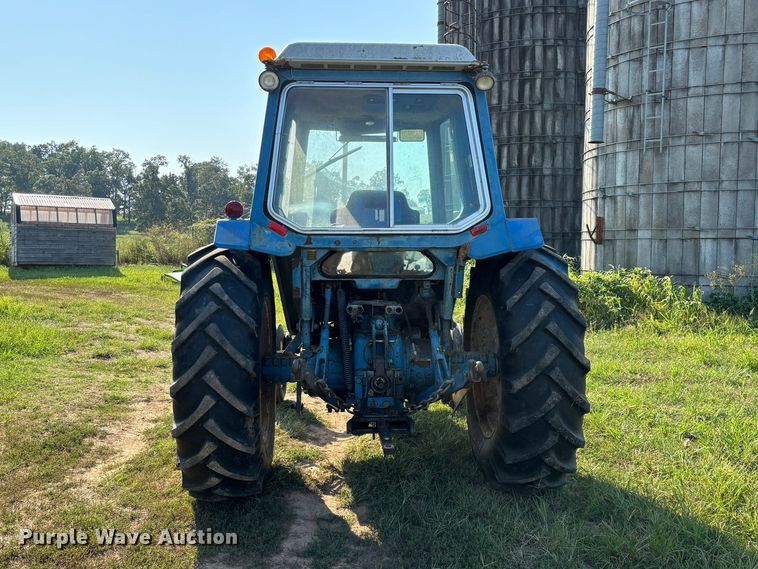 image for item FG0594 1976 Ford 6600 tractor