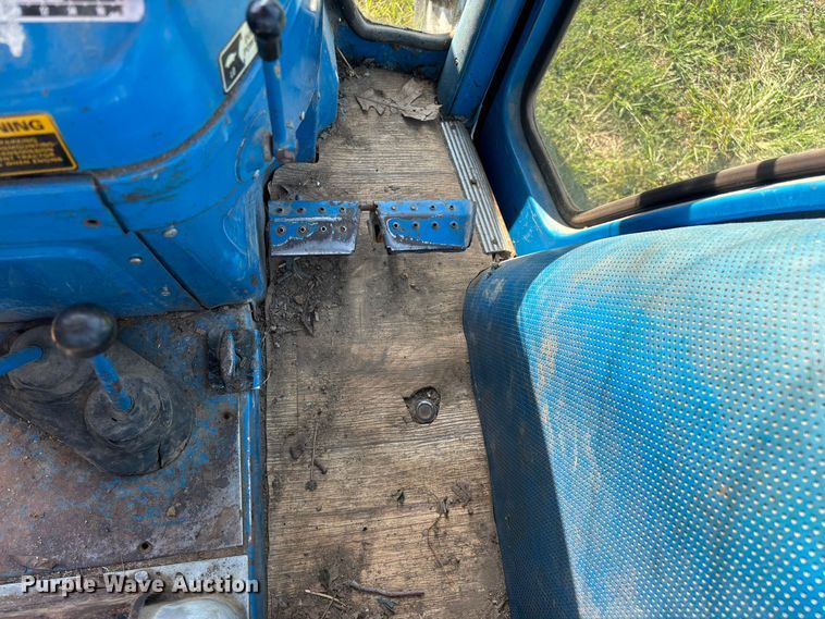 image for item FG0594 1976 Ford 6600 tractor