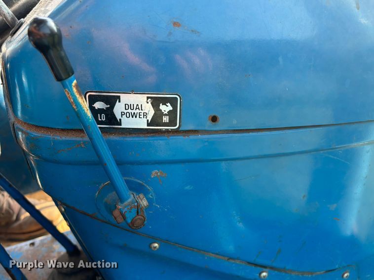 image for item FG0594 1976 Ford 6600 tractor