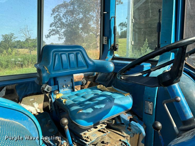 image for item FG0594 1976 Ford 6600 tractor