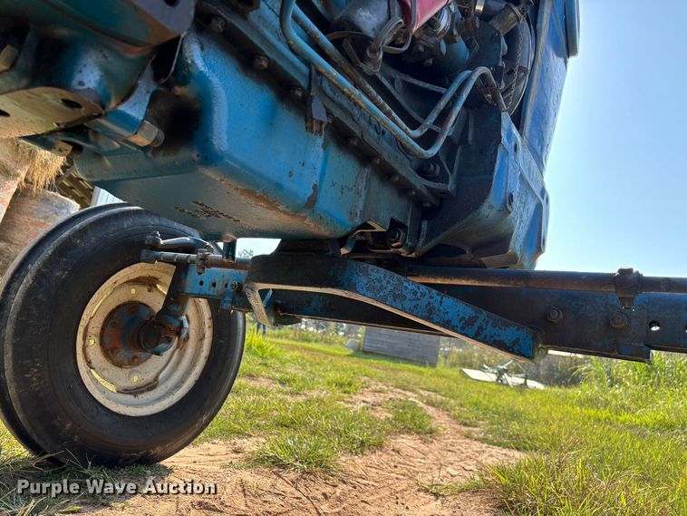 image for item FG0594 1976 Ford 6600 tractor