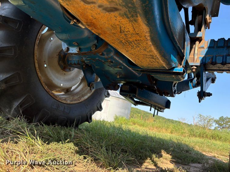 image for item FG0594 1976 Ford 6600 tractor