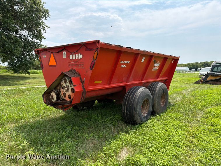 image for item FK3311 Kuhn Knight 8124 manure spreader