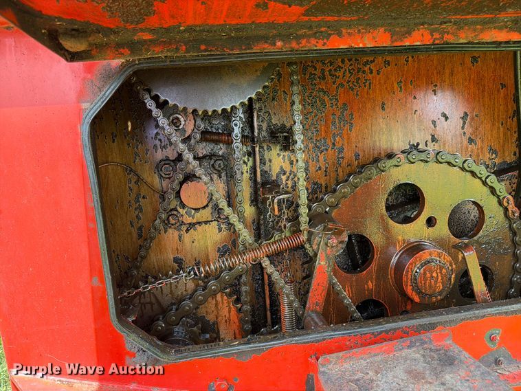 image for item FK3311 Kuhn Knight 8124 manure spreader