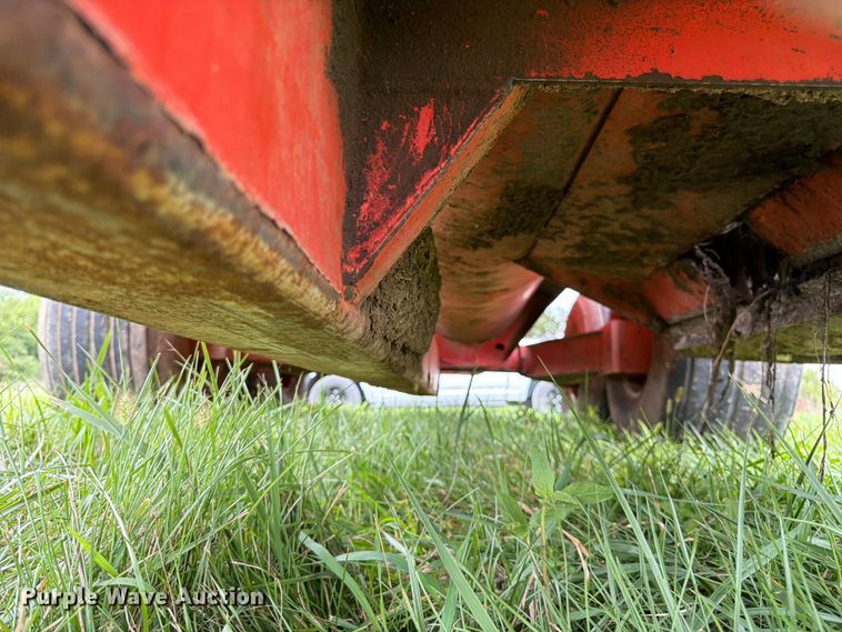 image for item FK3311 Kuhn Knight 8124 manure spreader