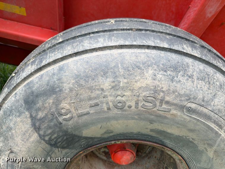image for item FK3311 Kuhn Knight 8124 manure spreader