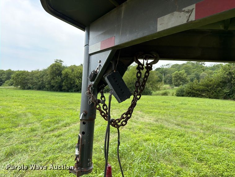 image for item FK3314 2008 Titan 1R7715 livestock trailer