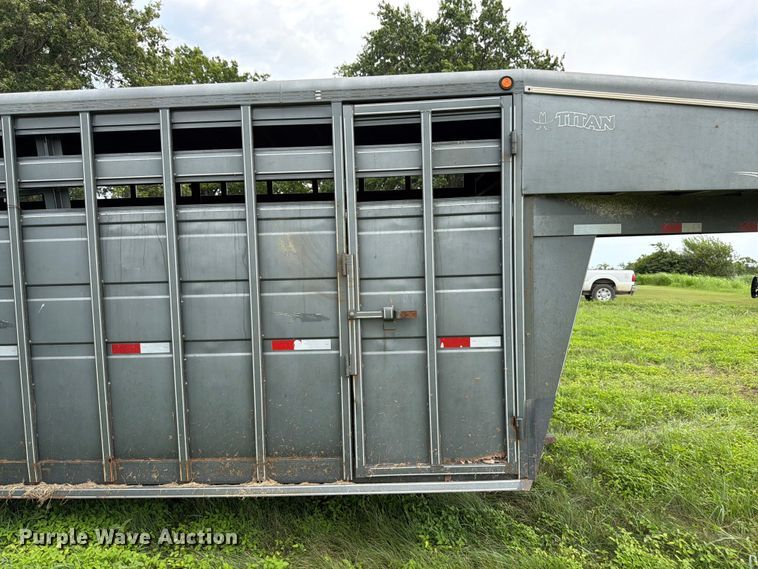 image for item FK3314 2008 Titan 1R7715 livestock trailer