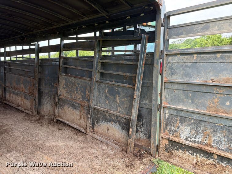 image for item FK3314 2008 Titan 1R7715 livestock trailer
