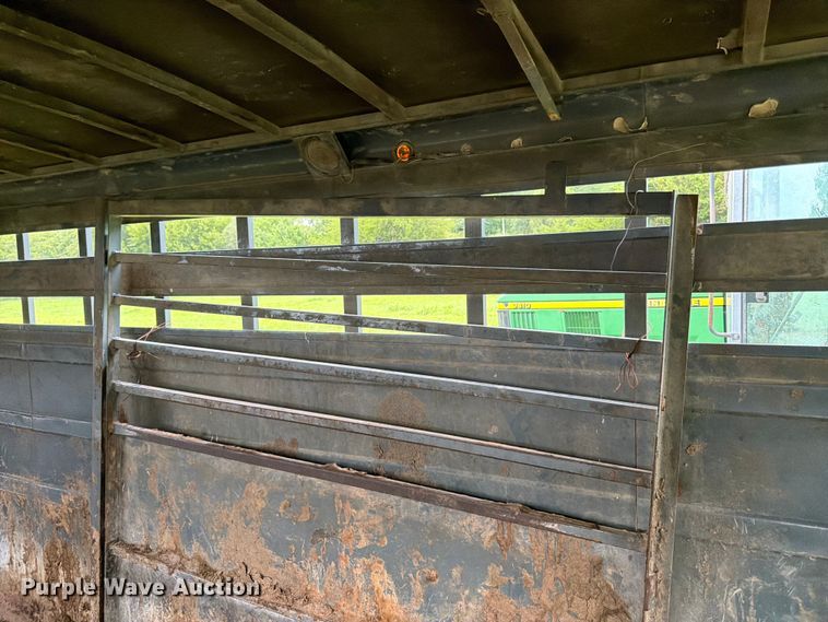 image for item FK3314 2008 Titan 1R7715 livestock trailer