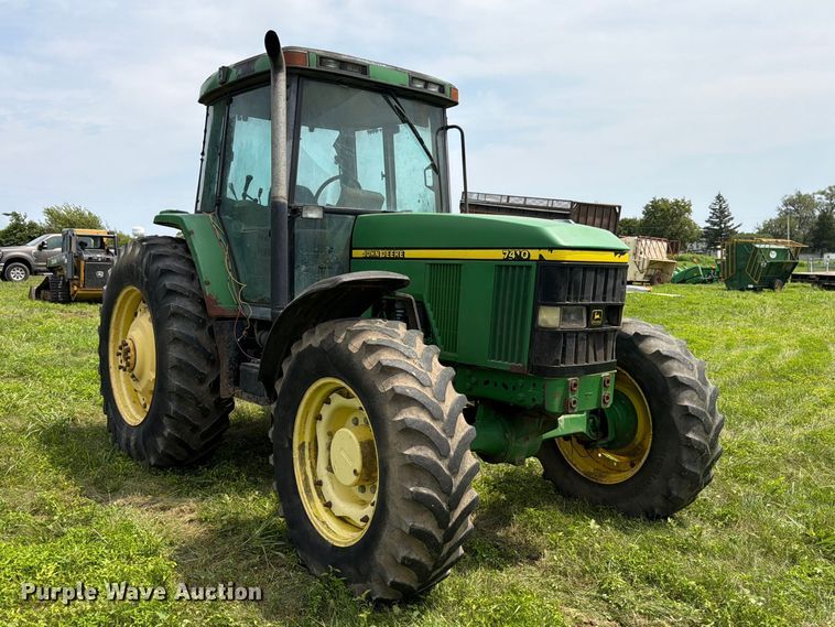 image for item FK3315 1998 John Deere 7410 MFWD tractor