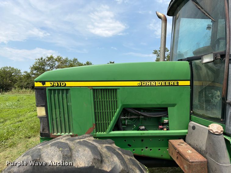 image for item FK3315 1998 John Deere 7410 MFWD tractor