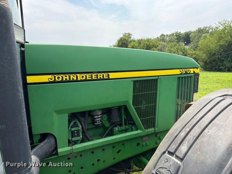 image for item FK3315 1998 John Deere 7410 MFWD tractor