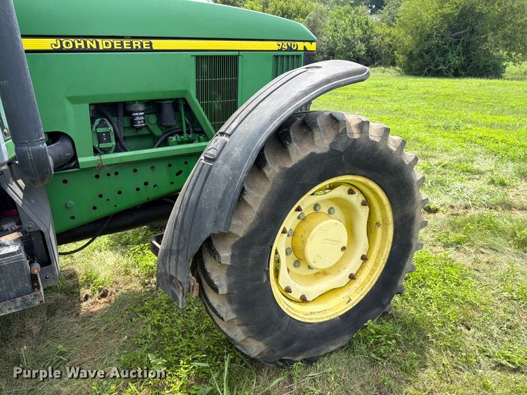 image for item FK3315 1998 John Deere 7410 MFWD tractor