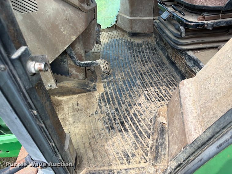 image for item FK3315 1998 John Deere 7410 MFWD tractor