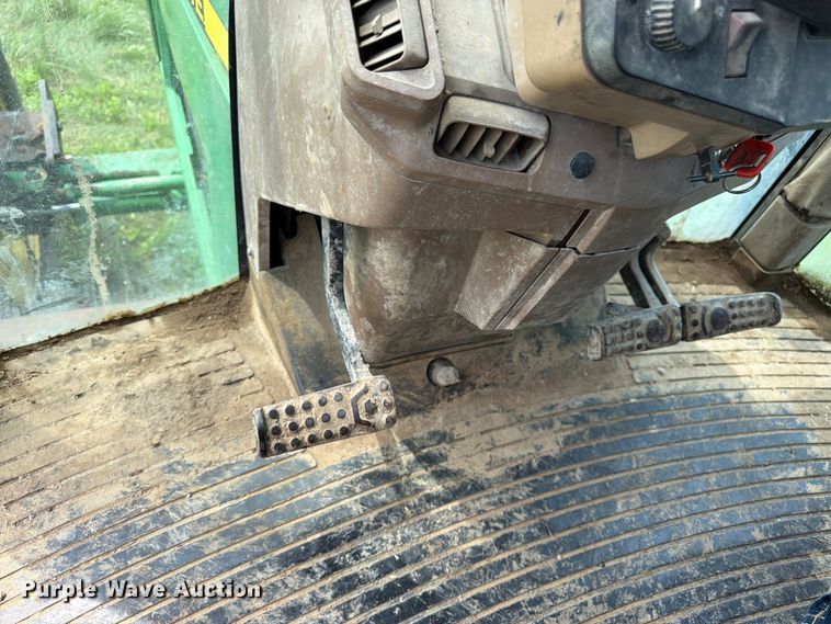 image for item FK3315 1998 John Deere 7410 MFWD tractor