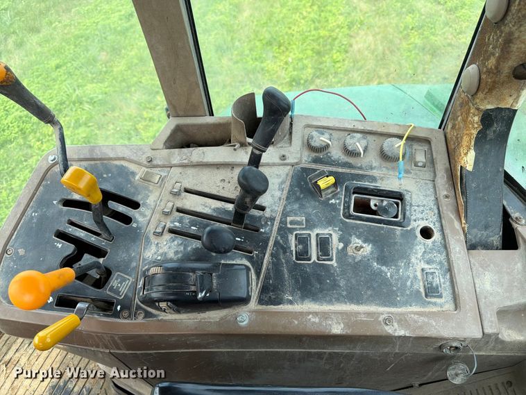 image for item FK3315 1998 John Deere 7410 MFWD tractor