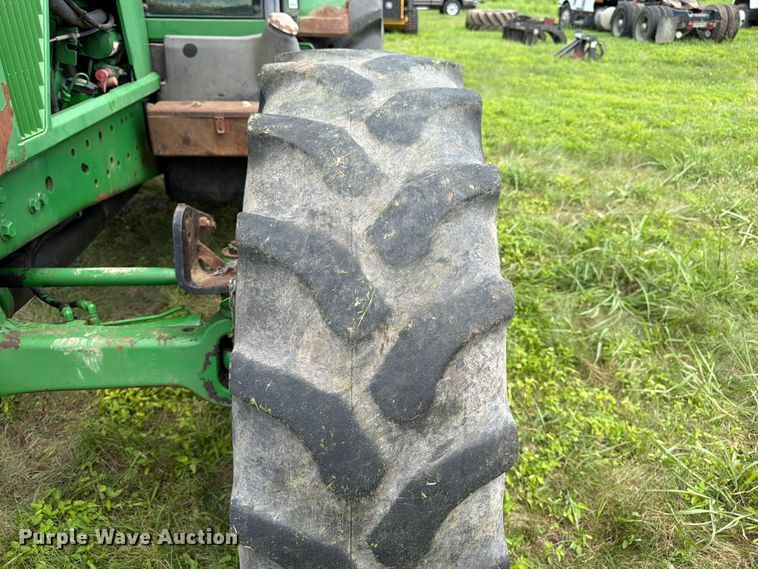 image for item FK3315 1998 John Deere 7410 MFWD tractor