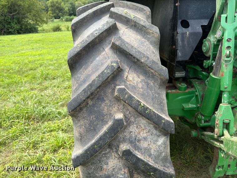 image for item FK3315 1998 John Deere 7410 MFWD tractor